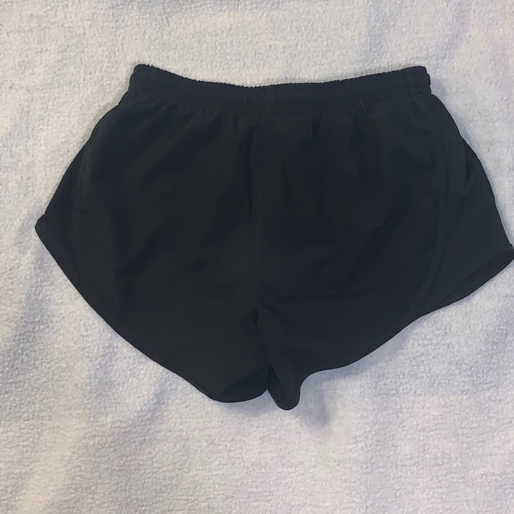 Exercise shorts - Picture 2 of 3